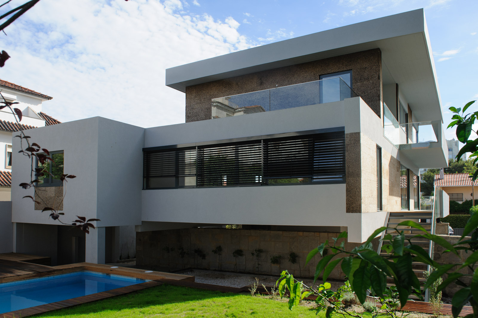 Mantar kaplı modern konut